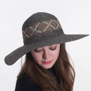 Beautiful Black Tan Wide-Brim Floppy Women's Sun Hat Summer Beach Travel Brunch
